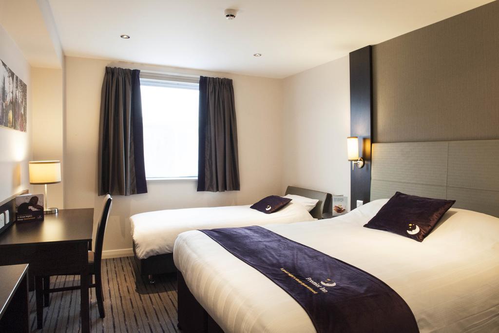 Premier Inn York North Zimmer foto